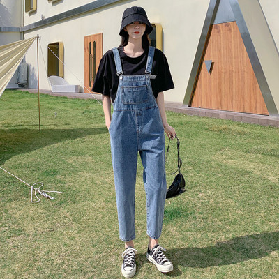 Rihmade ja taskuga naiste kombinesoon