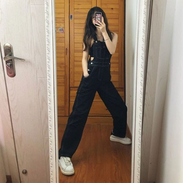 Salopeta de dama din denim cu bretele