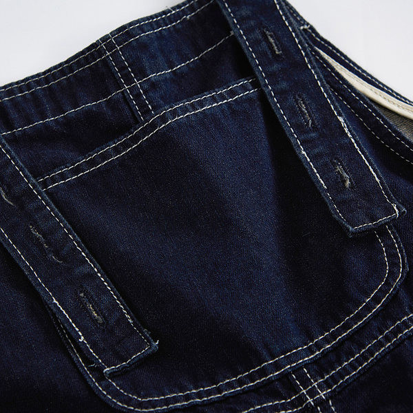 Ženski traper kombinezon s naramenicama