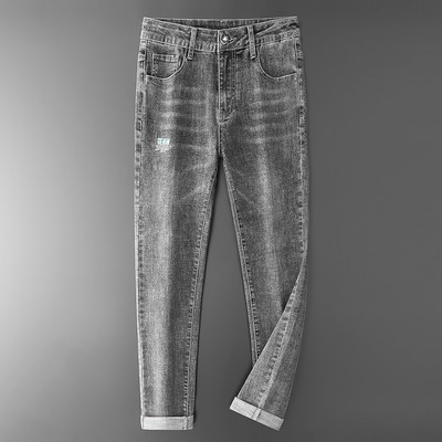 Muške traperice - čisti model s gumbom