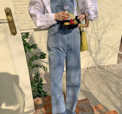 Avar naiste kombinesoon trükise ja taskuga