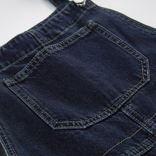 Salopetă casual din denim cu bretele