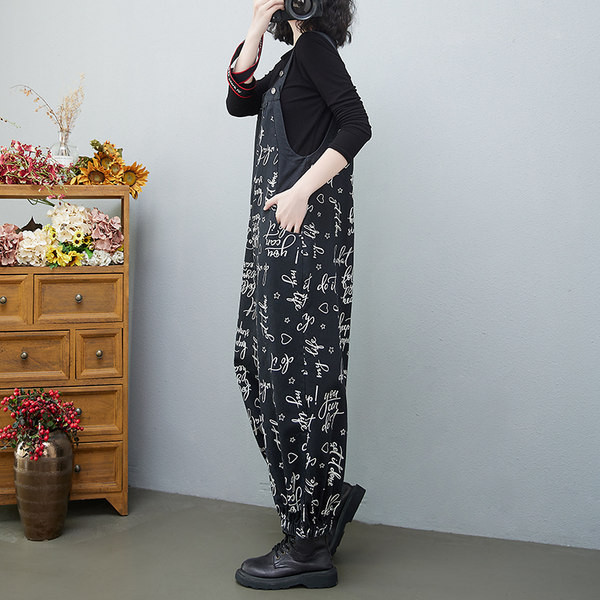 Δωρεάν μοτίβο γυναικεία φόρμα με γράμματα