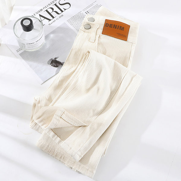 Blugi casual de dama cu crapatura la picioare