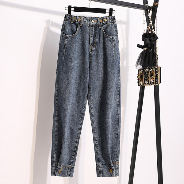 Široki model ženskih traperica s džepom