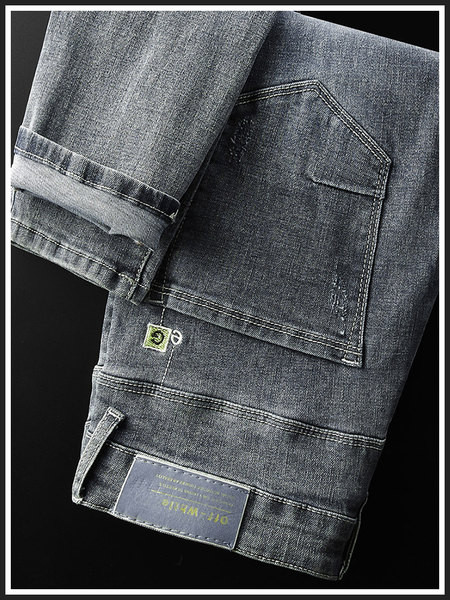 Lihtne sirge säärega taskuteksad