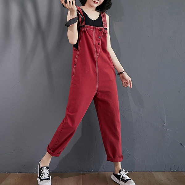 Ležerni ženski kombinezon u crvenoj i smeđoj boji