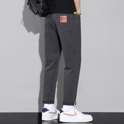 Ležerne muške hlače s logotipom