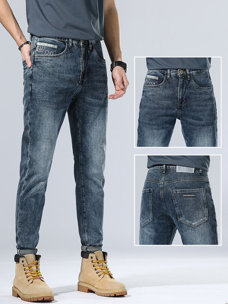 Kõrge vöökohaga nööpidega teksad meestele