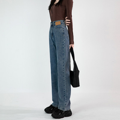 Naiste vabaaja teksad mitmes värvitoonis