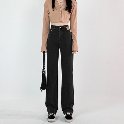 Naiste vabaaja teksad mitmes värvitoonis