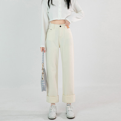 Naiste vabaaja teksad mitmes värvitoonis