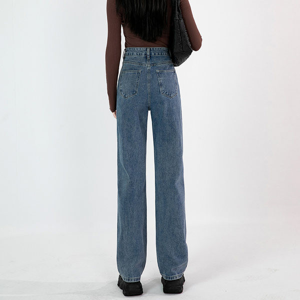 Naiste vabaaja teksad mitmes värvitoonis