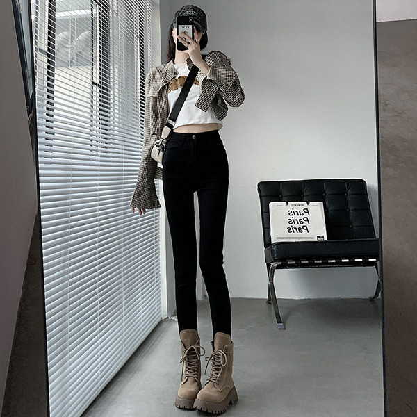 Stiilsed kõrge vöökohaga slim fit teksad naistele