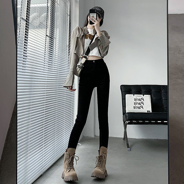 Stiilsed kõrge vöökohaga slim fit teksad naistele