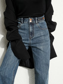 Blugi dama - inchidere cu nasturi