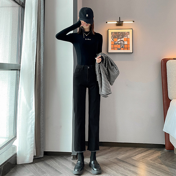 Čiste ženske traperice u dvije boje