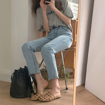 Naiste vabaaja kõrge vöökohaga teksad - musta ja sinist värvi