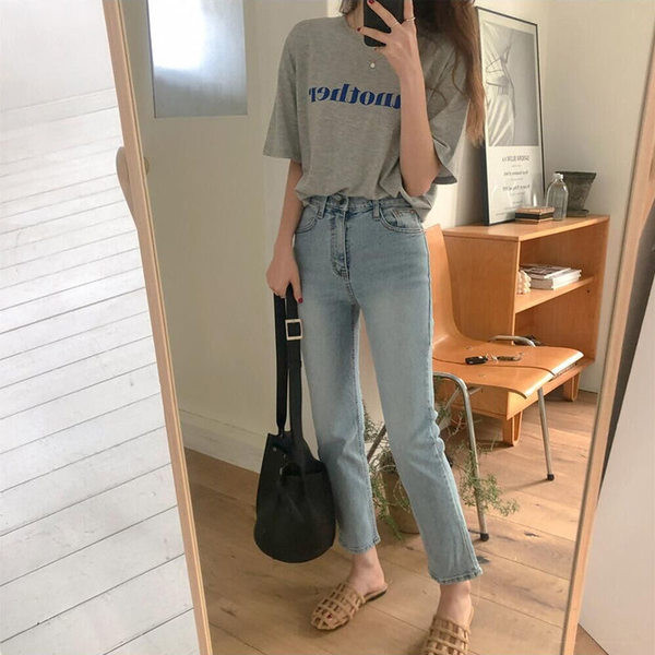 Naiste vabaaja kõrge vöökohaga teksad - musta ja sinist värvi