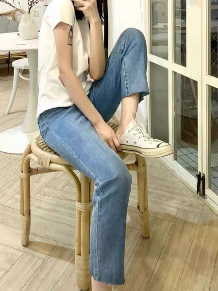 Ležerne ženske traperice - čisti model