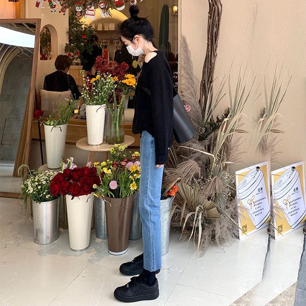 Ležerne ženske traperice - čisti model