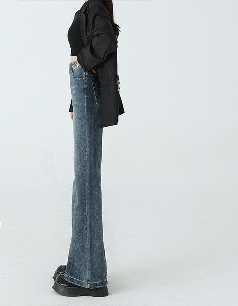 Φαρδύ μοντέλο - γυναικείο τζιν