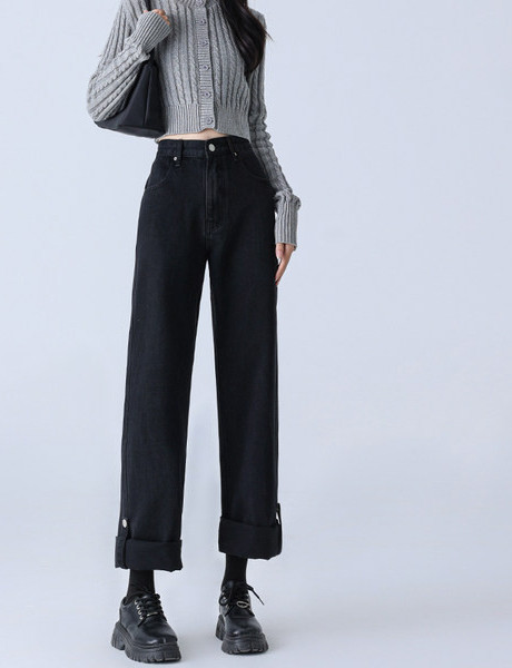 Ležerne ženske traperice s gumbima i džepom