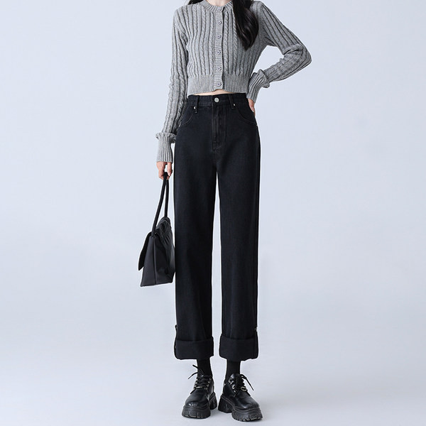 Ležerne ženske traperice s gumbima i džepom