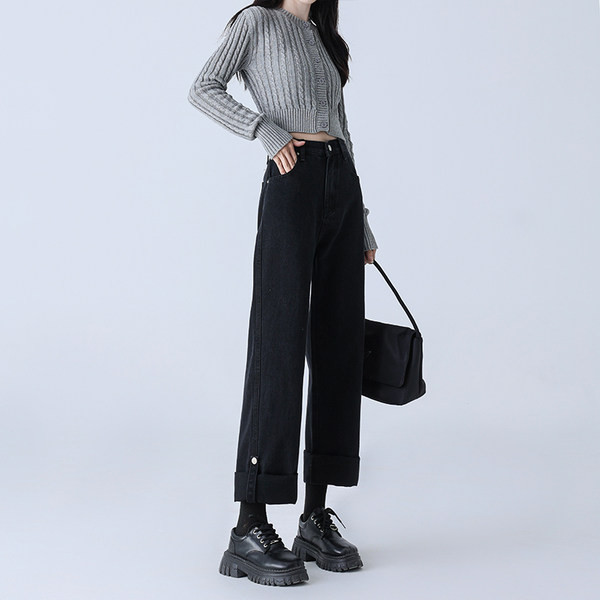 Ležerne ženske traperice s gumbima i džepom