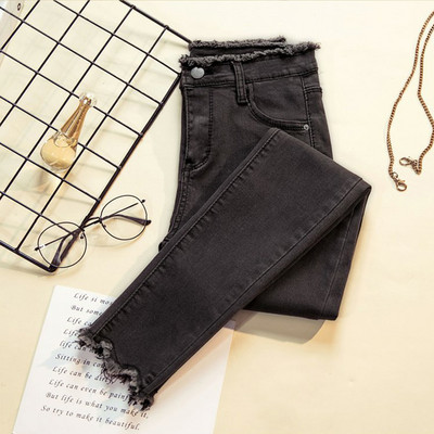 Γυναικείο casual τζιν με σκισμένα μοτίβα