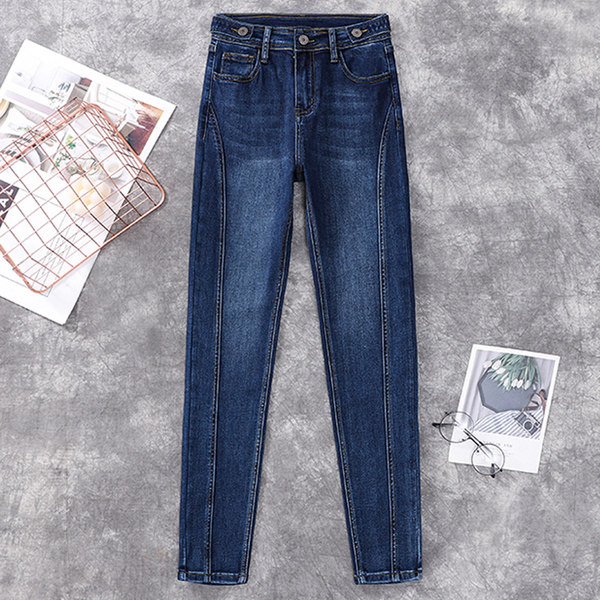 Ženski ravni model traperica s džepom