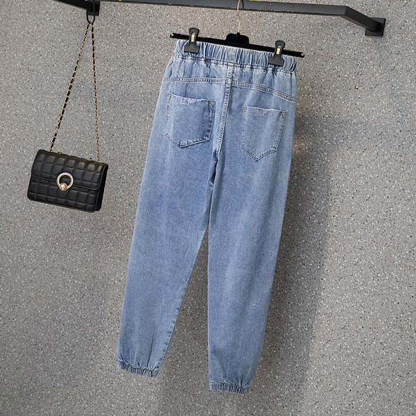 Modernūs moteriški džinsai elastingu juosmeniu – mėlynos spalvos