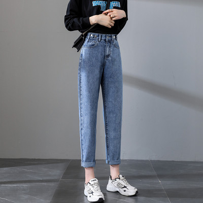 Lai naiste teksade mudel – taskuga