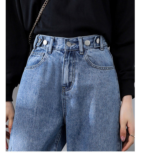 Lai naiste teksade mudel – taskuga