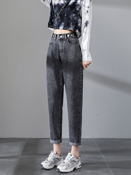 Lai naiste teksade mudel – taskuga