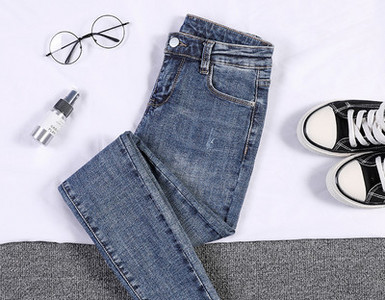 Blugi de damă cu talie înaltă