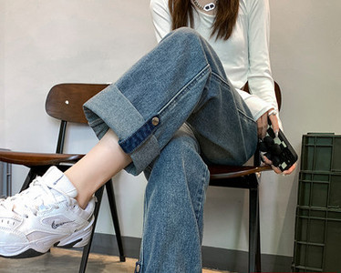 Ženske traperice na gumbe u dvije boje