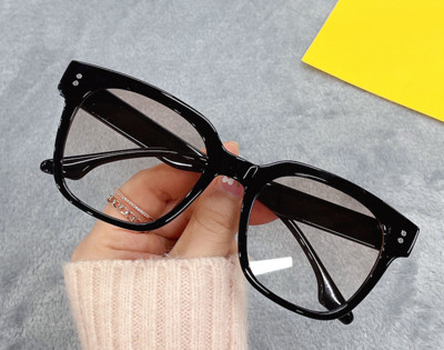 Νέο μοντέλο ανδρικών τετράγωνων γυαλιών ηλίου - αντηλιακή προστασία