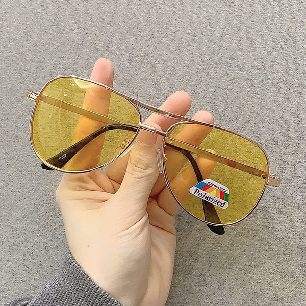 Ανδρικά γυαλιά με λεπτό σκελετό Polarized