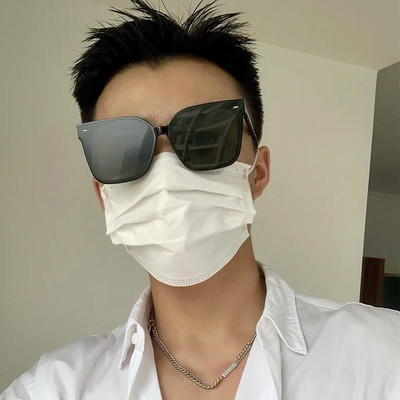 Ochelari de soare la modă pentru bărbați