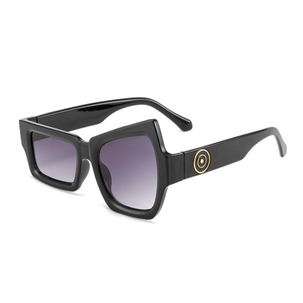 Νέο μοντέλο ανδρικών γυαλιών ηλίου