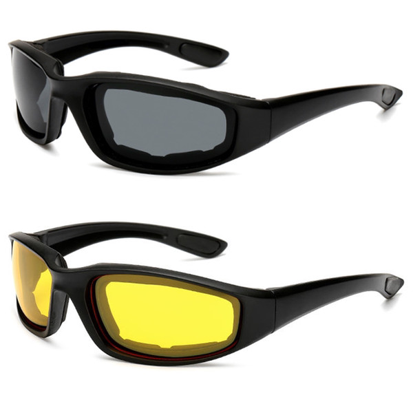 Μοντέρνα ανδρικά γυαλιά με προστασία UV