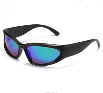 Moodsad värviliste klaasidega meeste prillid