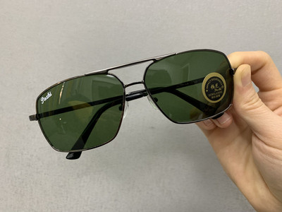 Νέο μοντέλο ανδρικά γυαλιά με μεταλλικό λεπτό σκελετό