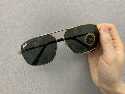 Νέο μοντέλο ανδρικά γυαλιά με μεταλλικό λεπτό σκελετό