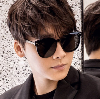 Ανδρικά μοντέρνα γυαλιά ηλίου