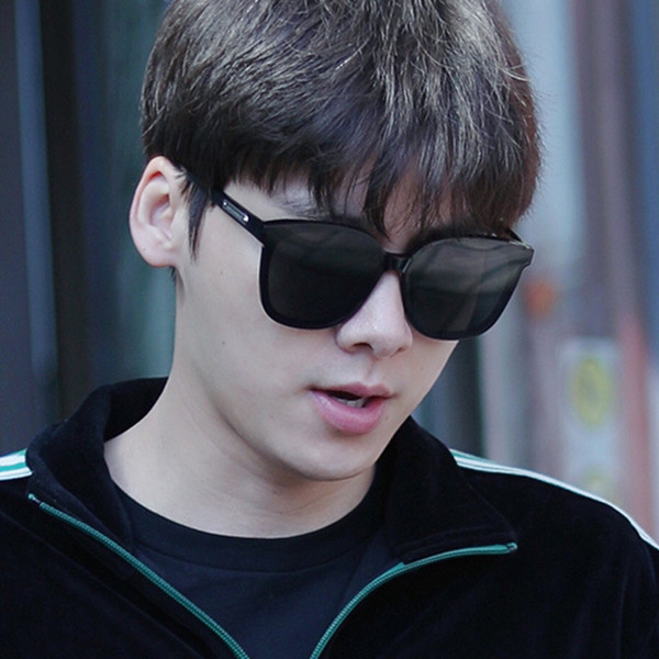 Ανδρικά μοντέρνα γυαλιά ηλίου