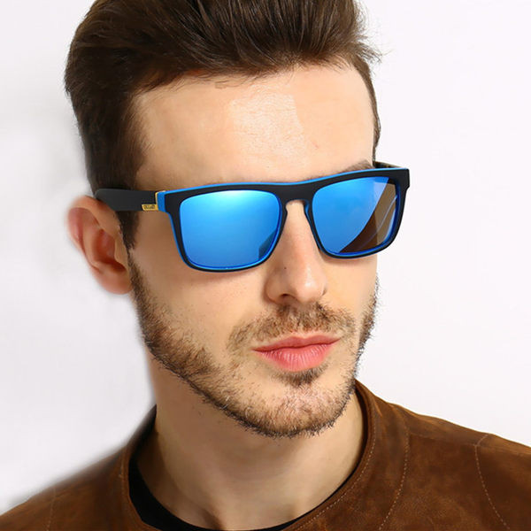 Moderne naočale sa staklima u boji i efektom ogledala