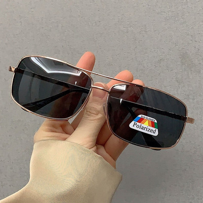 Ochelari de soare pentru bărbați - cu formă ovală și rame metalice