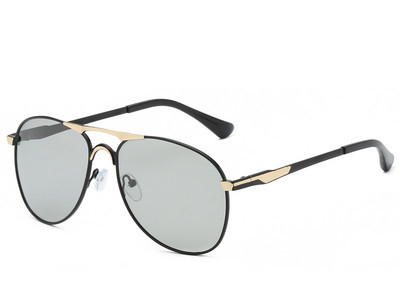 Ανδρικά γυαλιά ηλίου με μεταλλικό σκελετό